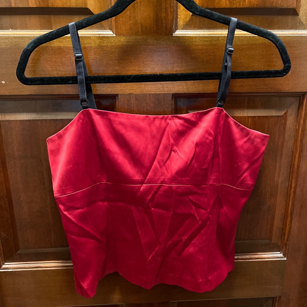 NKL Judy Lee red tank crop top